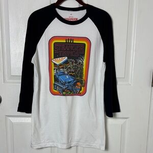 Stranger Things Arcade Netflix Graphic Long sleeve T-shirt size Medium NYC PopUp